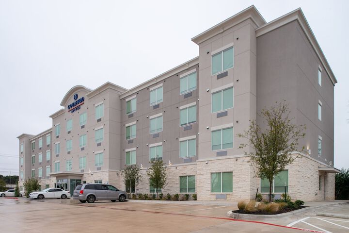 Hotel 2 of 64