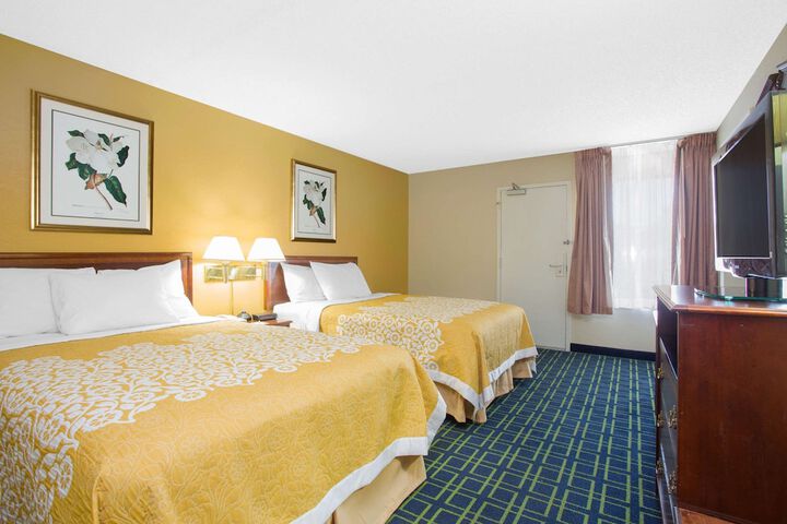 Days Inn by Wyndham Greenville
