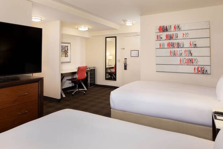 Room 48 of 84