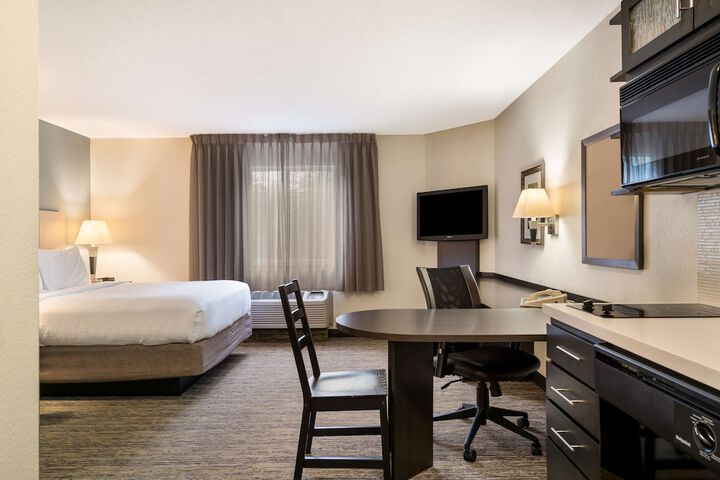 Room 22 of 39