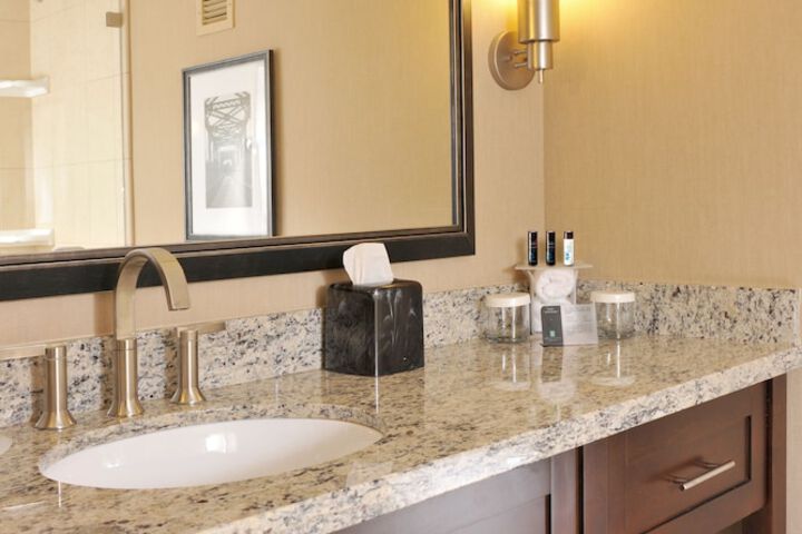 Embassy Suites Hotel Des Moines Downtown
