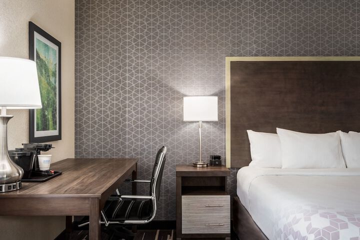 Room 15 of 31