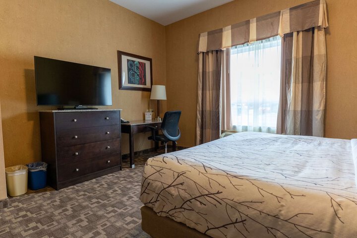 Room 13 of 52