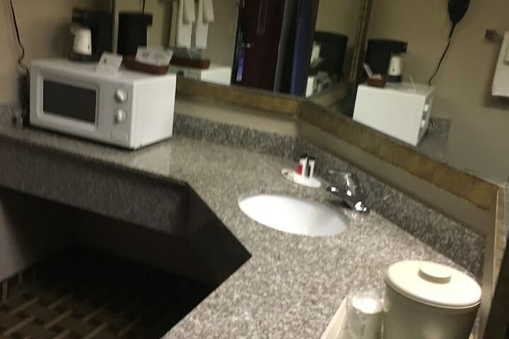 Room 6 of 29