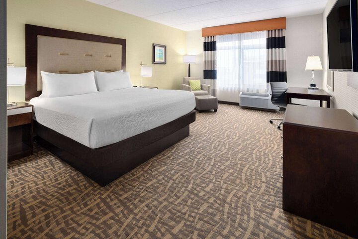 Wyndham Garden Buffalo Downtown