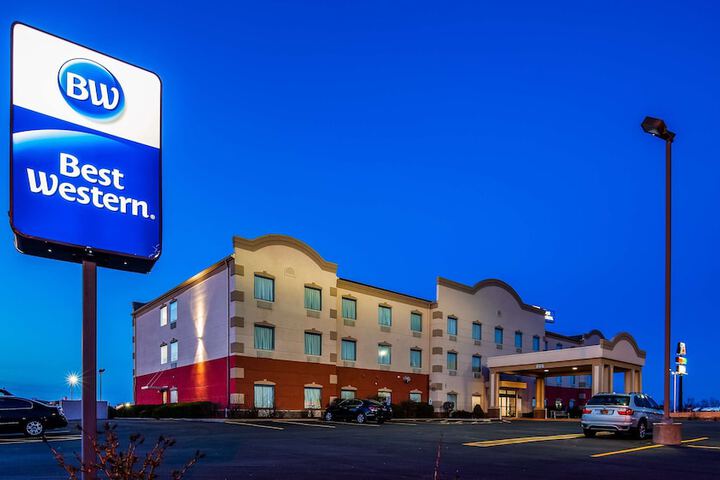 Hotel 2 of 13