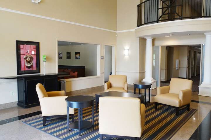 Hotel Interior 7 of 30