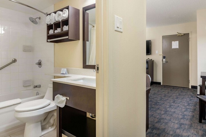 Room 20 of 58