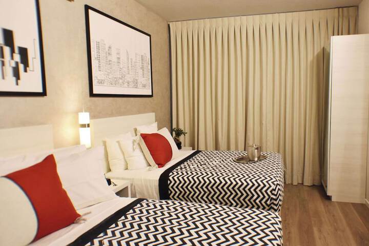Room 53 of 66