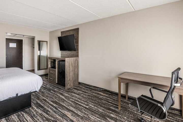 Room 17 of 29