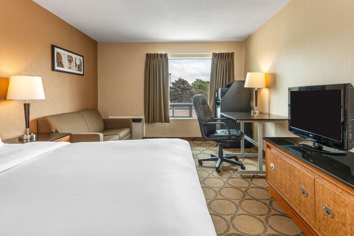 Room 7 of 22