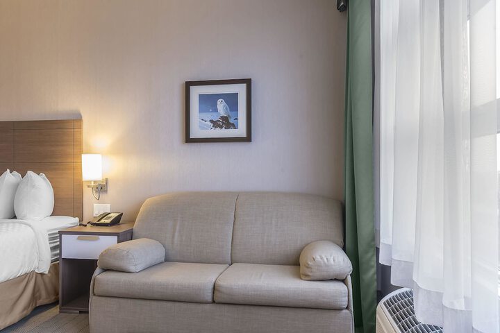 Room 21 of 32