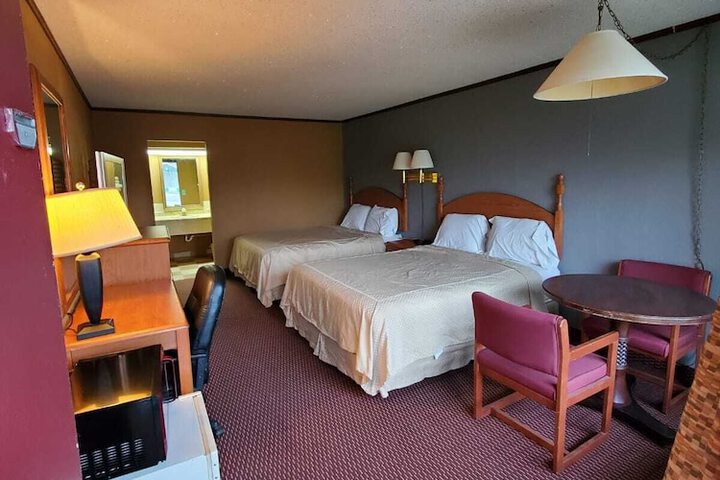 Room 28 of 35
