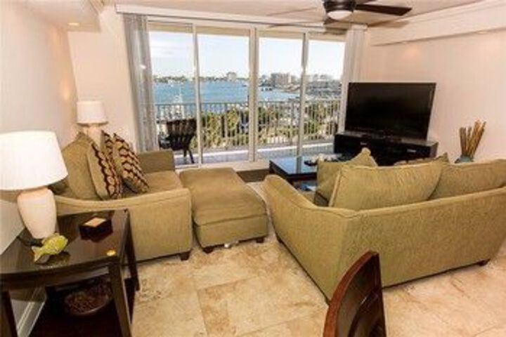 Waterview Towers Yacht Club by Holiday Isle