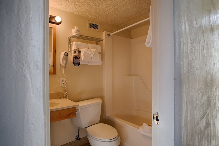 Room 42 of 94