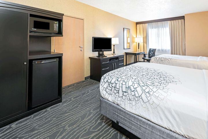 Room 10 of 30