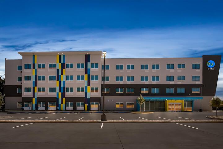 Tru by Hilton Pensacola I-10 North Davis Highway