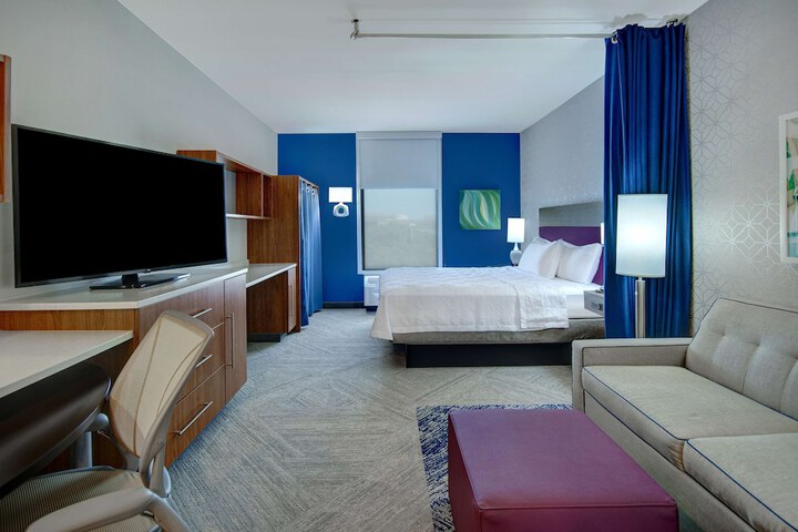 Room 27 of 50