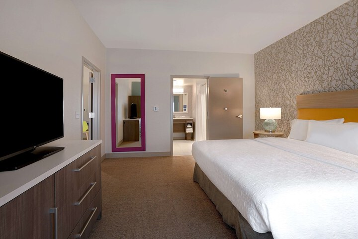Home2 Suites by Hilton Lakewood Ranch
