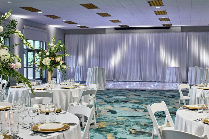 Renaissance Shoals Resort & Spa