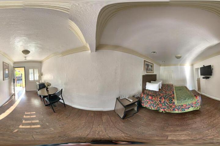 Apache Inn