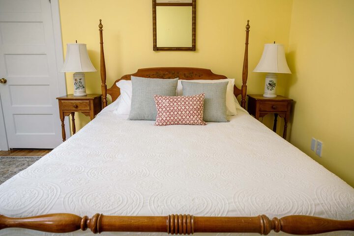 Room 44 of 68