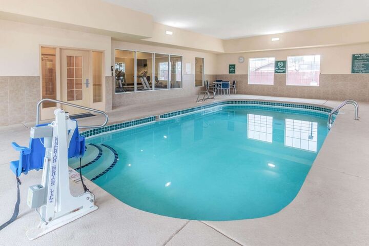 Pool 5 of 30