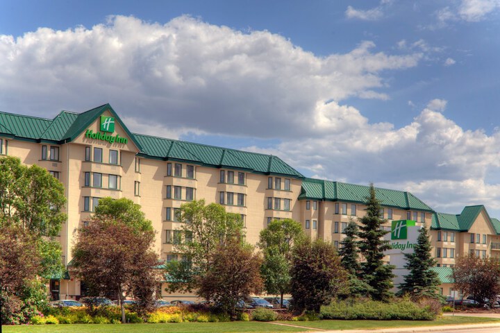 Hotel 7 of 42