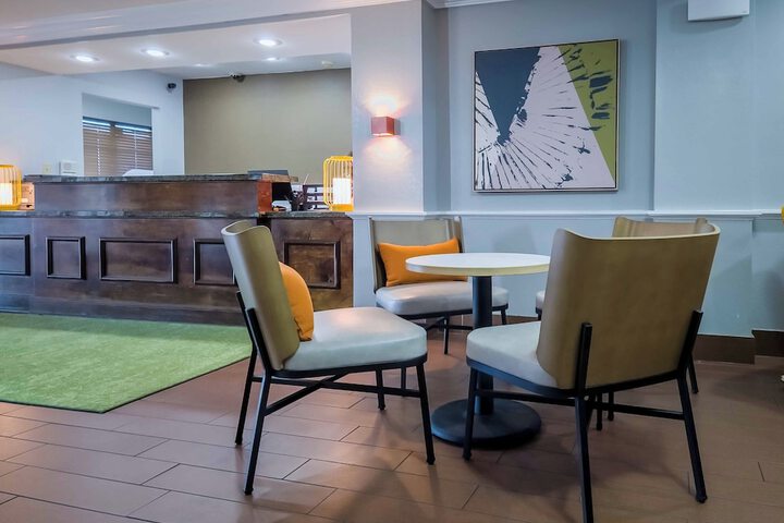 Hotel Interior 14 of 41