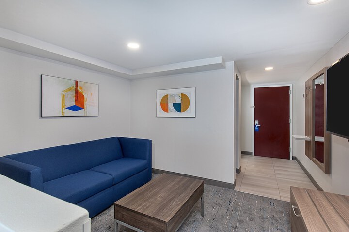 Room 30 of 60