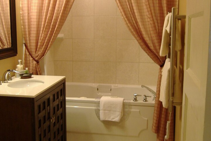Room 35 of 70