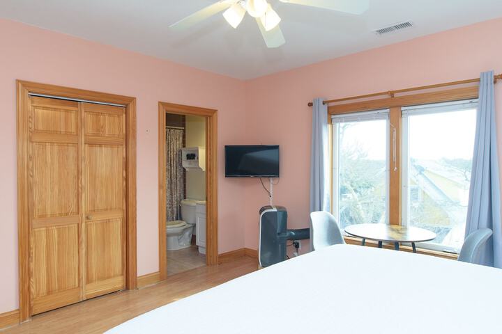 Room 71 of 187