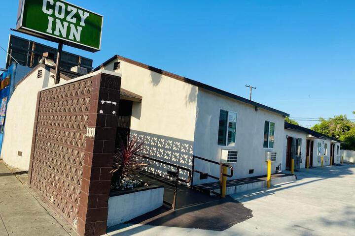 Cozy motel