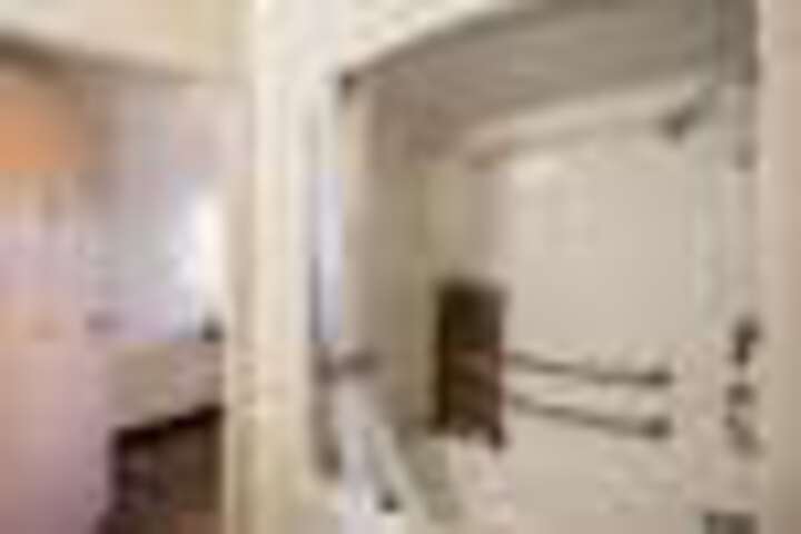 Room 108 of 112