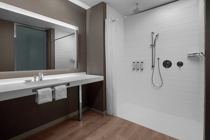 Room 15 of 54
