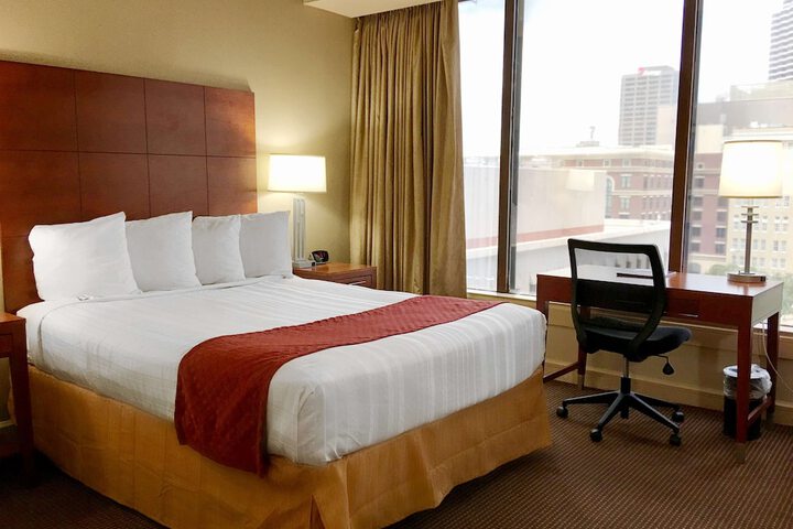 Room 16 of 27