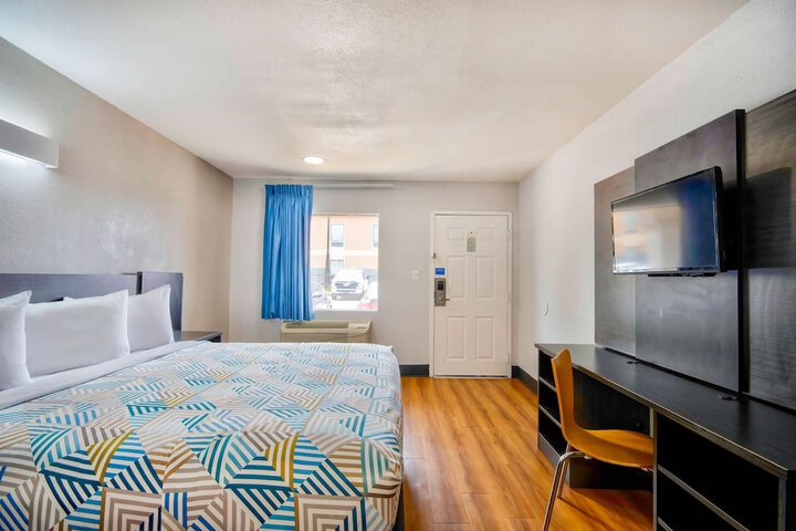 Room 21 of 26