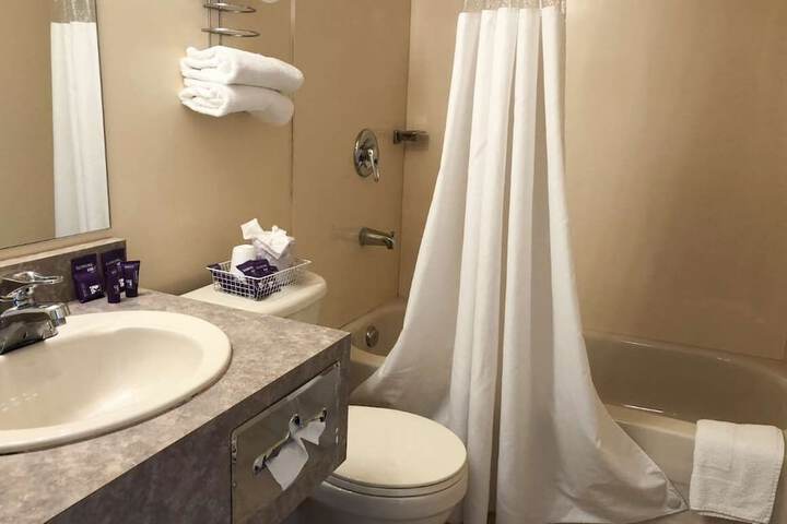 Knights Inn Fort Erie
