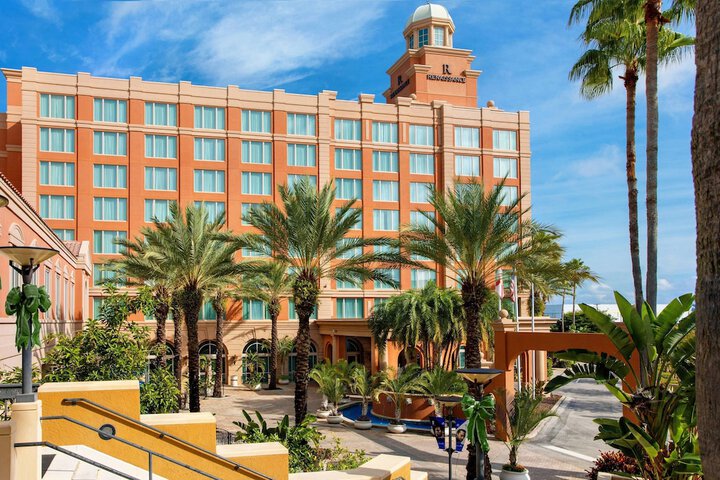 Hotel 3 of 65