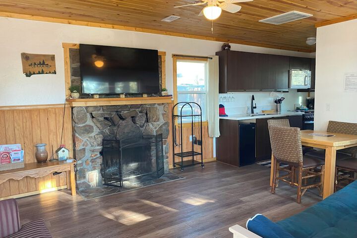 Blue Horizon Lodge