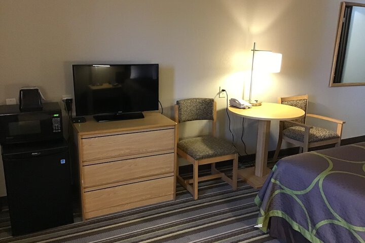 Room 17 of 23