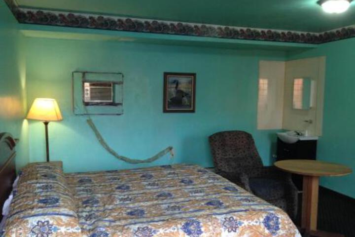 Mona Lisa Motel