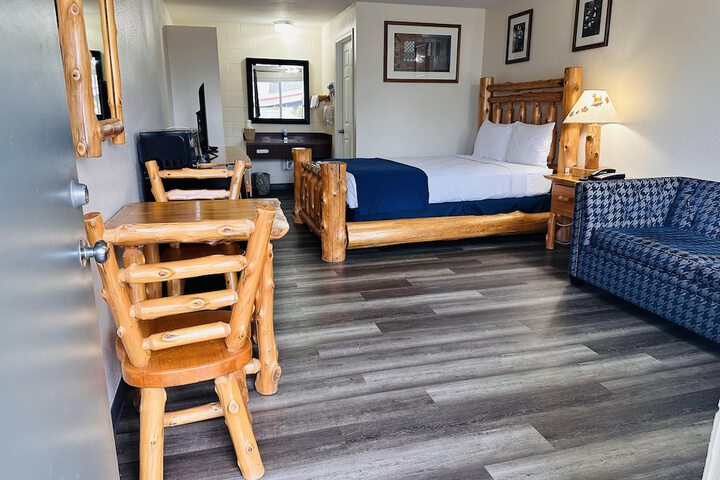 Northwoods Motel