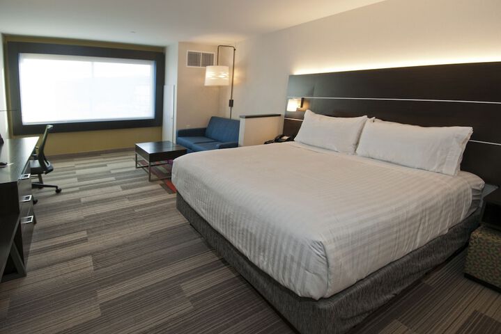 Room 15 of 35