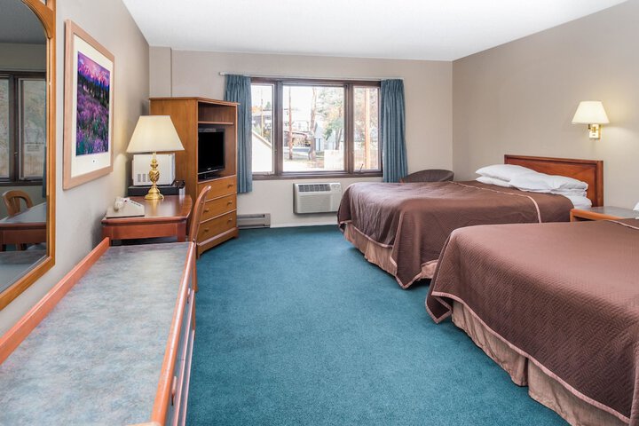 Room 17 of 32