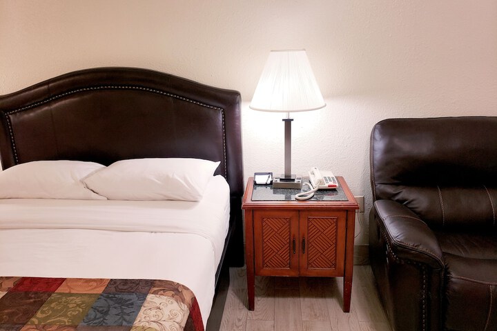 Room 44 of 62