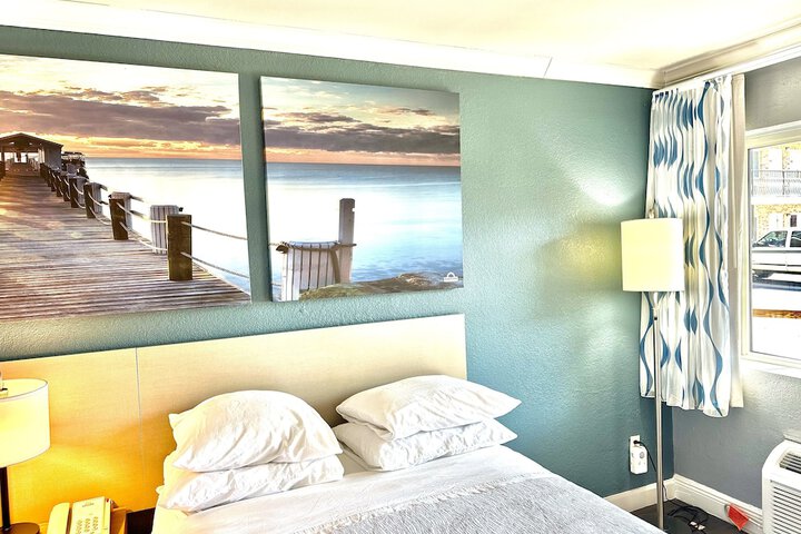 Days Inn by Wyndham Pensacola - Historic Downtown