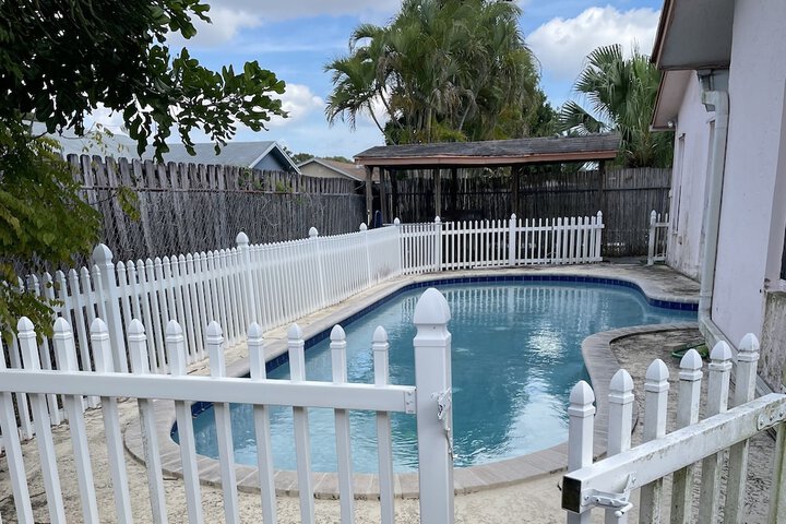 Cozy Guest House Florida Tamarac