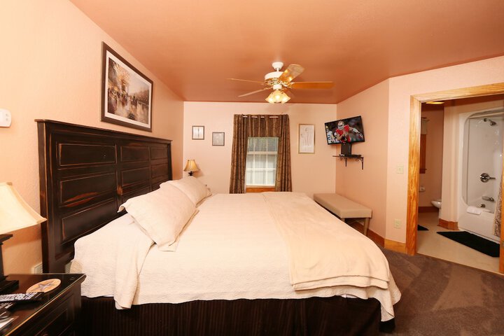 Room 21 of 33