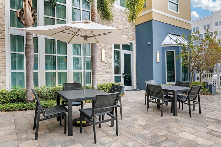 Staybridge Suites St. Petersburg Downtown by IHG